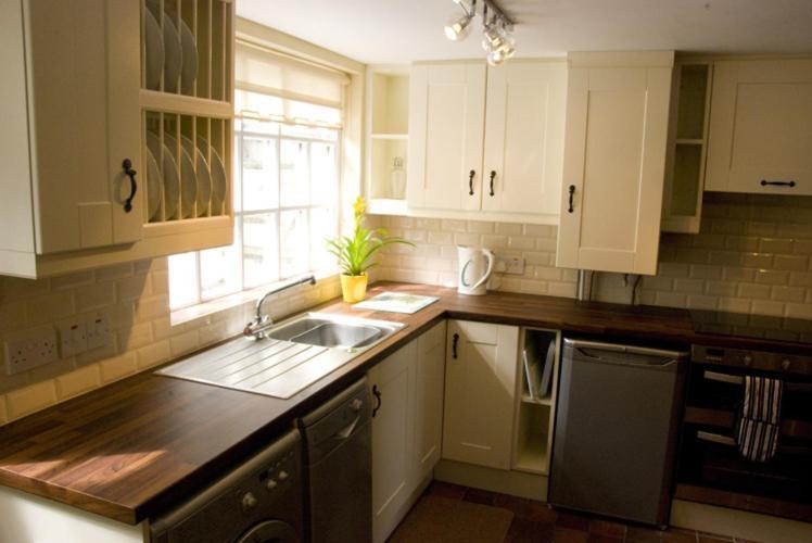 Slieve Donard Cottage Widows Row Cottages Newcastle  Eksteriør billede